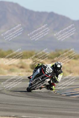 media/Oct-04-2025-CVMA (Sat) [[408bcdd6e4]]/Race 14-500-400-350 Supersport/